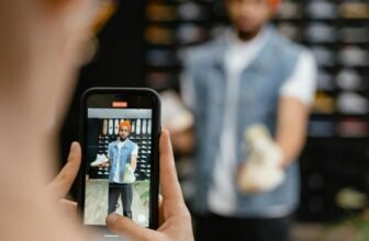 Which Smartphones Offer the Most Customization Features?